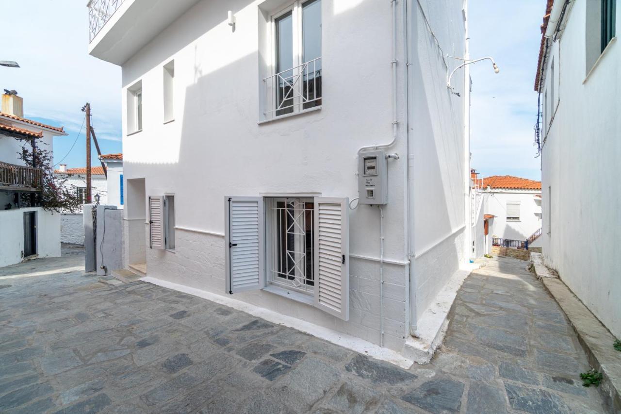 Mare Gaia Apartments Скиатос Екстериор снимка